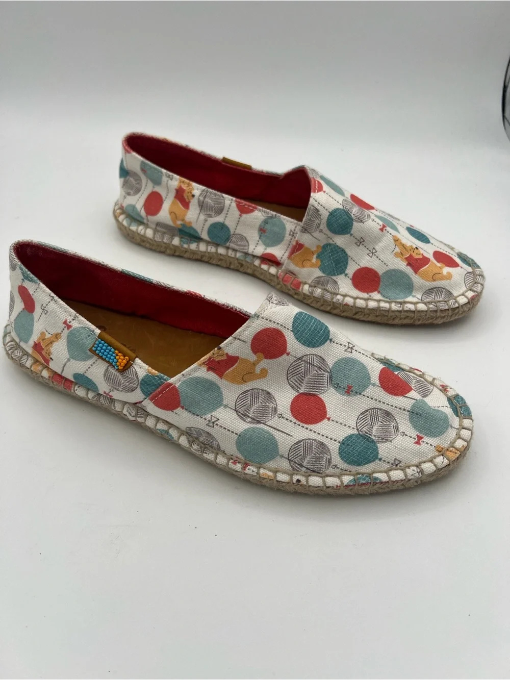 UBUNTU Disney Winnie The Pooh Canvas Slip On Espadrille Size 10.5 Balloon Print